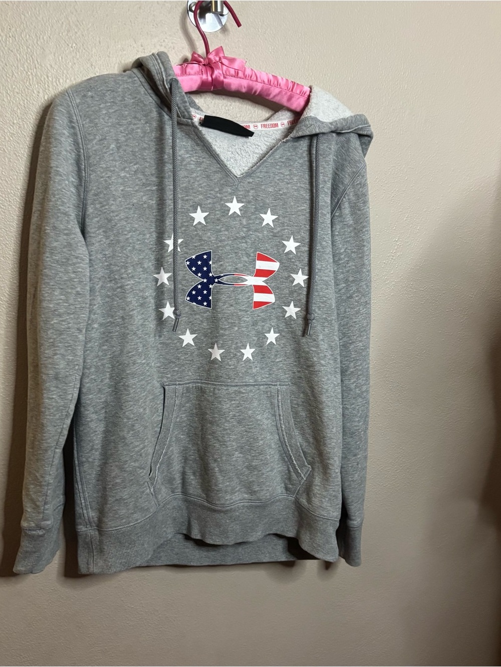 Under Armour ColdGear Freedom Hoodie Womens Small Gray USA Flag Pullover hoodie